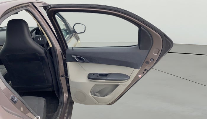 2018 Tata Tiago XT PETROL, Petrol, Manual, 1,26,991 km, RHS Rear Door