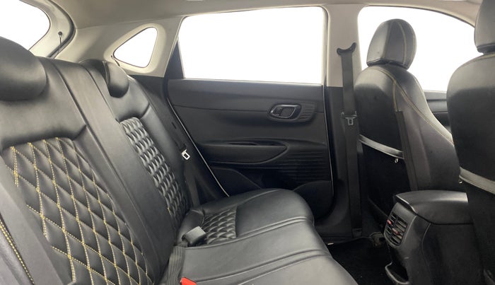 2022 Hyundai NEW I20 SPORTZ 1.2 MT, Petrol, Manual, 35,834 km, Right Side Rear Door Cabin