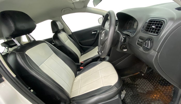 2015 Volkswagen Polo COMFORTLINE 1.2L, Petrol, Manual, 71,767 km, Right Side Front Door Cabin