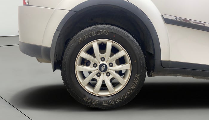 2018 Mahindra XUV500 W9 AT, Diesel, Automatic, 75,785 km, Right Rear Wheel