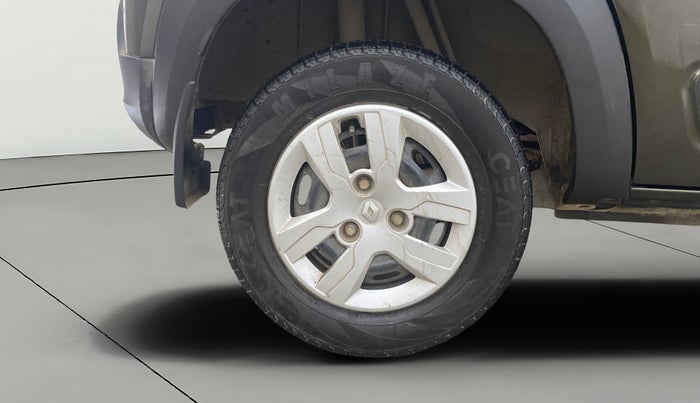 2017 Renault Kwid RXT 1.0, Petrol, Manual, 12,607 km, Right Rear Wheel