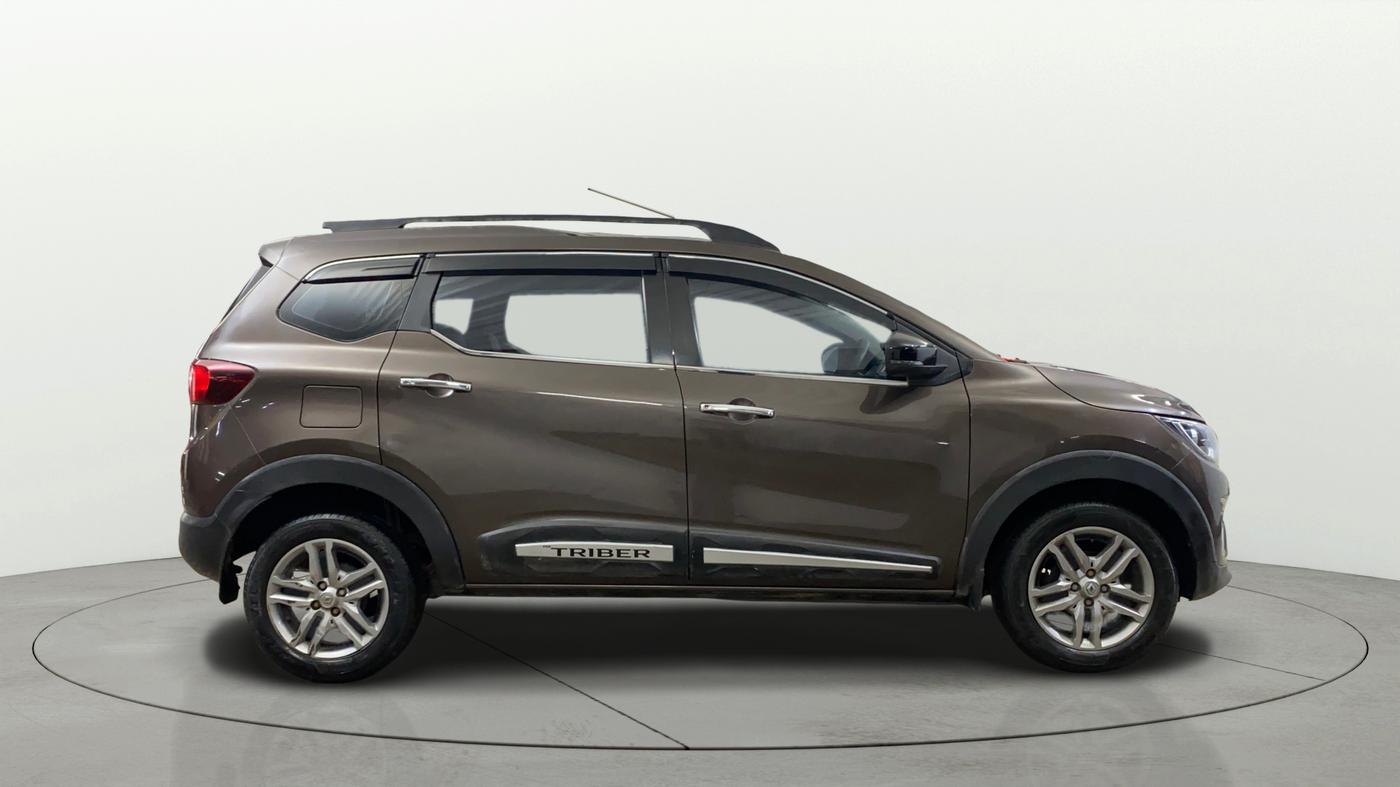2023 Renault TRIBER RXZ, Petrol, Manual, 21,864 km, Right Side View