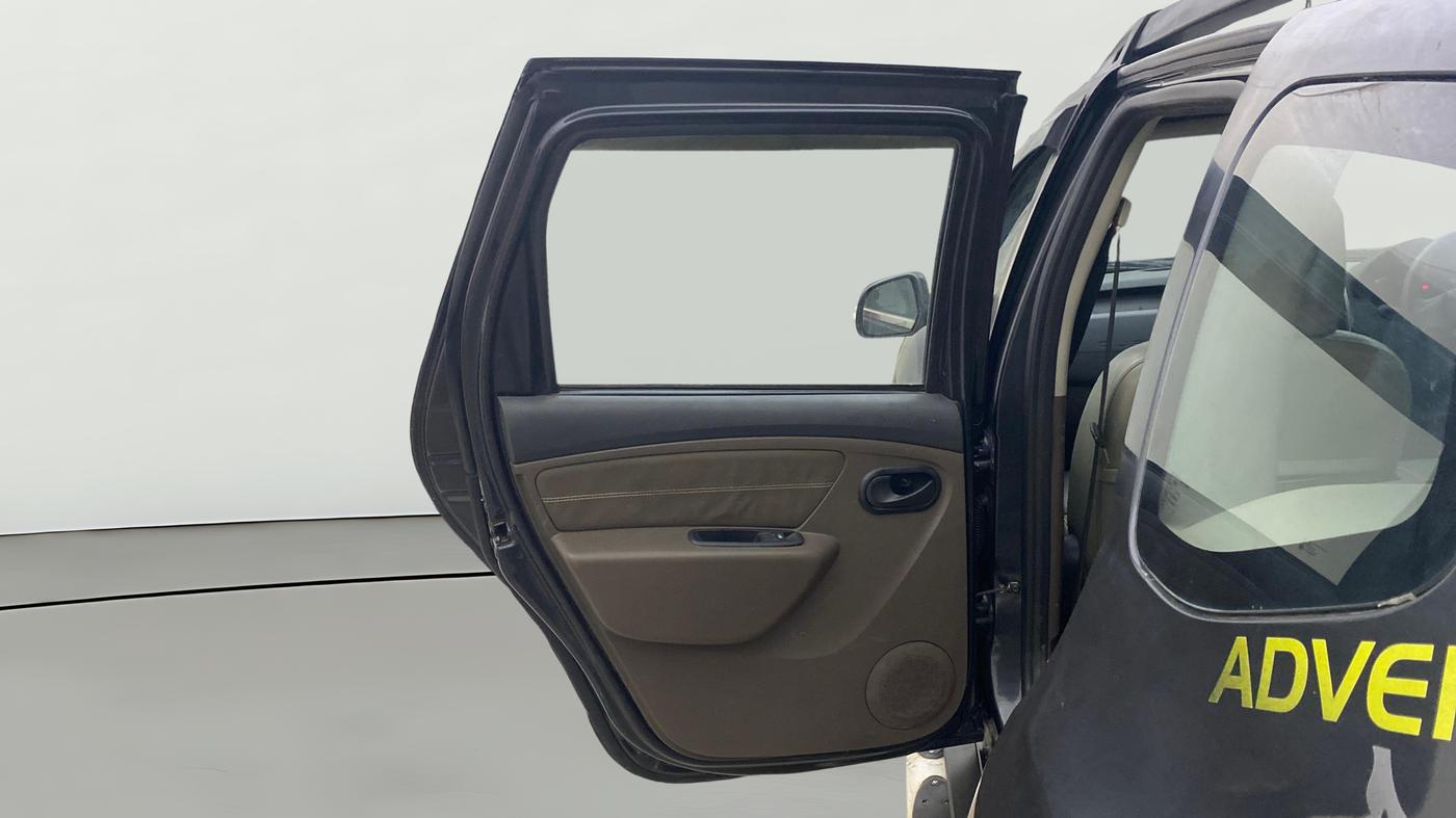 2016 Renault Duster 110 PS RXL 4X2 AMT, Diesel, Automatic, 77,185 km, LHS Rear Door