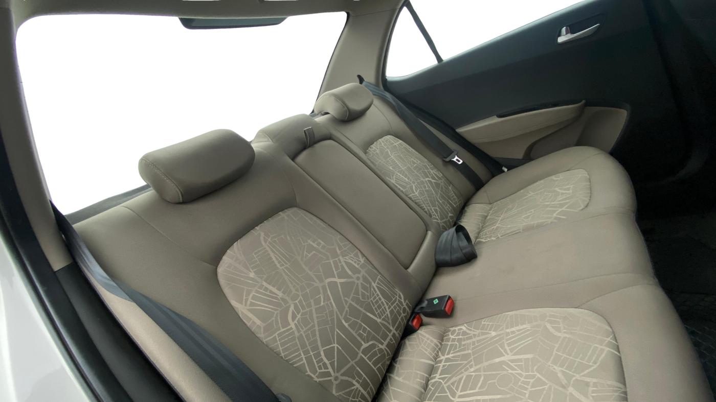 2016 Hyundai Xcent S AT 1.2, Petrol, Automatic, 47,158 km, Right Side Rear Door Cabin