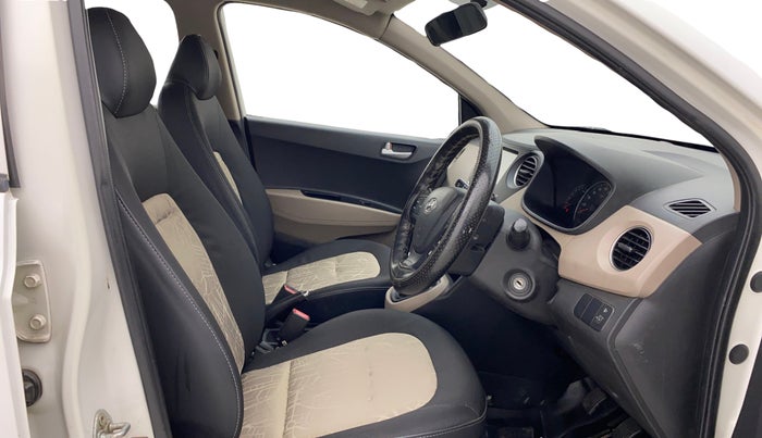 2017 Hyundai Grand i10 SPORTZ (O) 1.2 KAPPA VTVT, Petrol, Manual, 69,512 km, Right Side Front Door Cabin