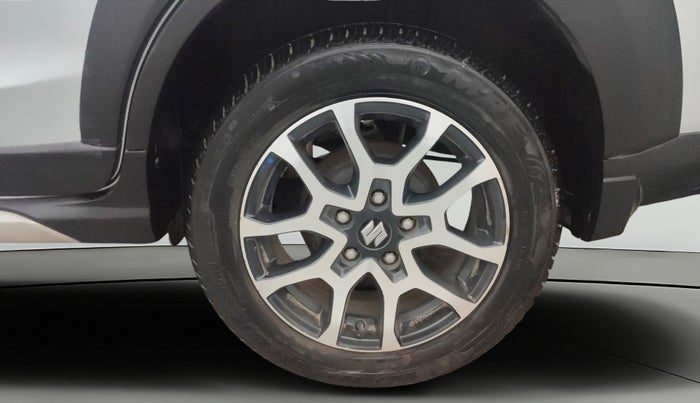 2022 Maruti XL6 ALPHA AT, Petrol, Automatic, 27,960 km, Left Rear Wheel