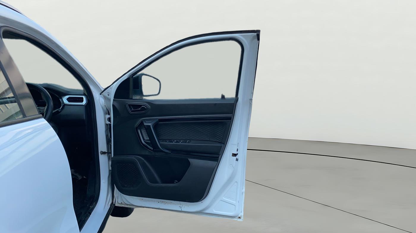 2021 Renault Kiger RXL MT, CNG, Manual, 64,502 km, RHS Front Door