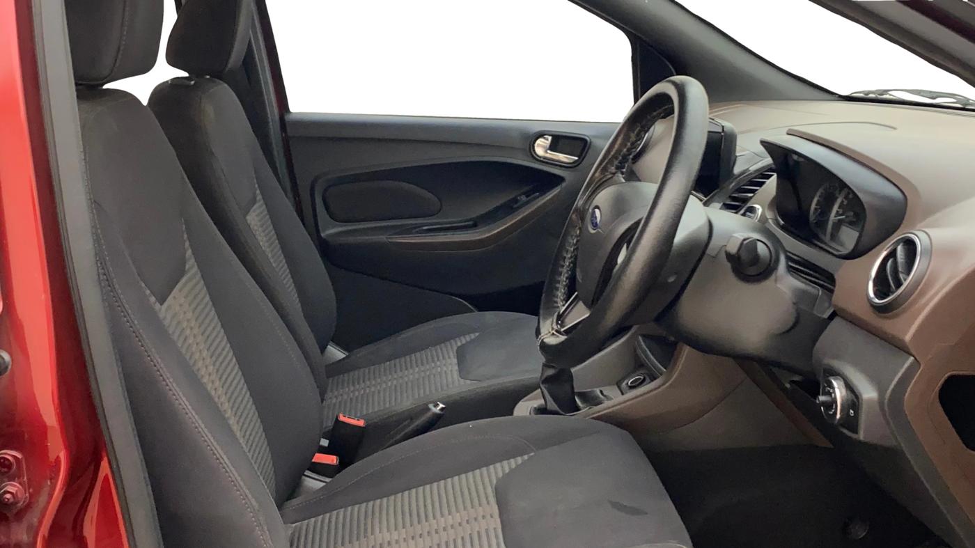 2018 Ford FREESTYLE TITANIUM PLUS 1.2 PETROL, Petrol, Manual, 67,168 km, Right Side Front Door Cabin