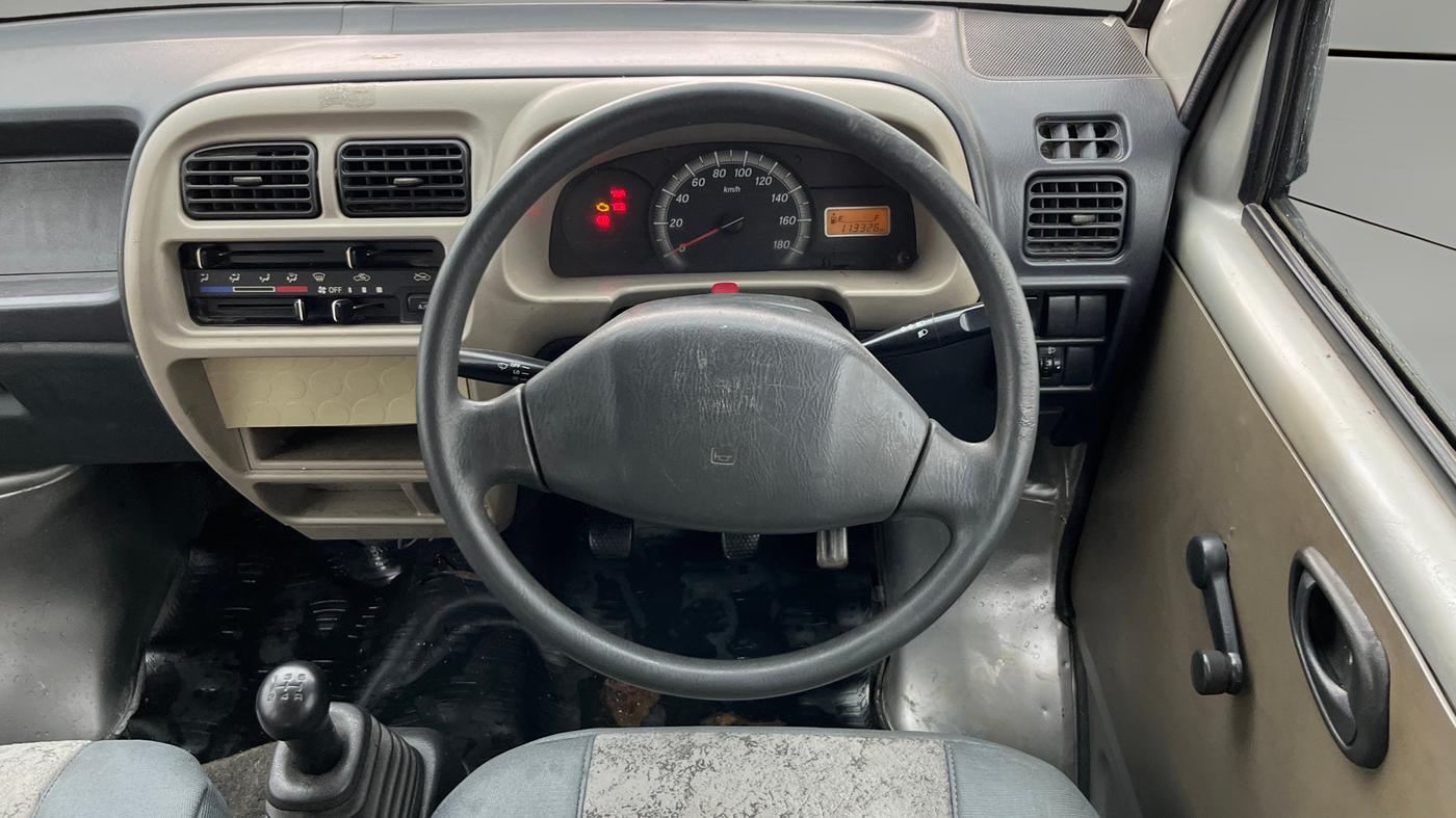 2016 Maruti Eeco 5 STR WITH A/C+HTR, Petrol, Manual, 1,13,326 km, Steering Wheel Close Up
