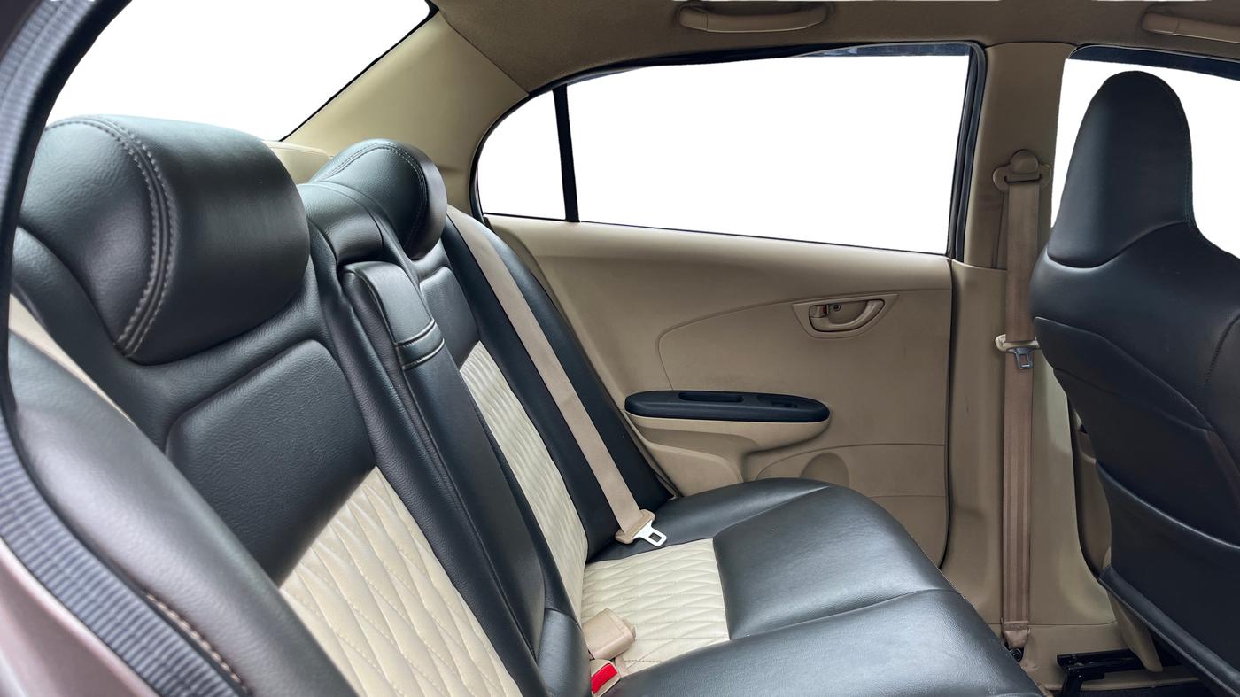 2015 Honda Amaze 1.2L I-VTEC S, Petrol, Manual, 48,976 km, Right Side Rear Door Cabin