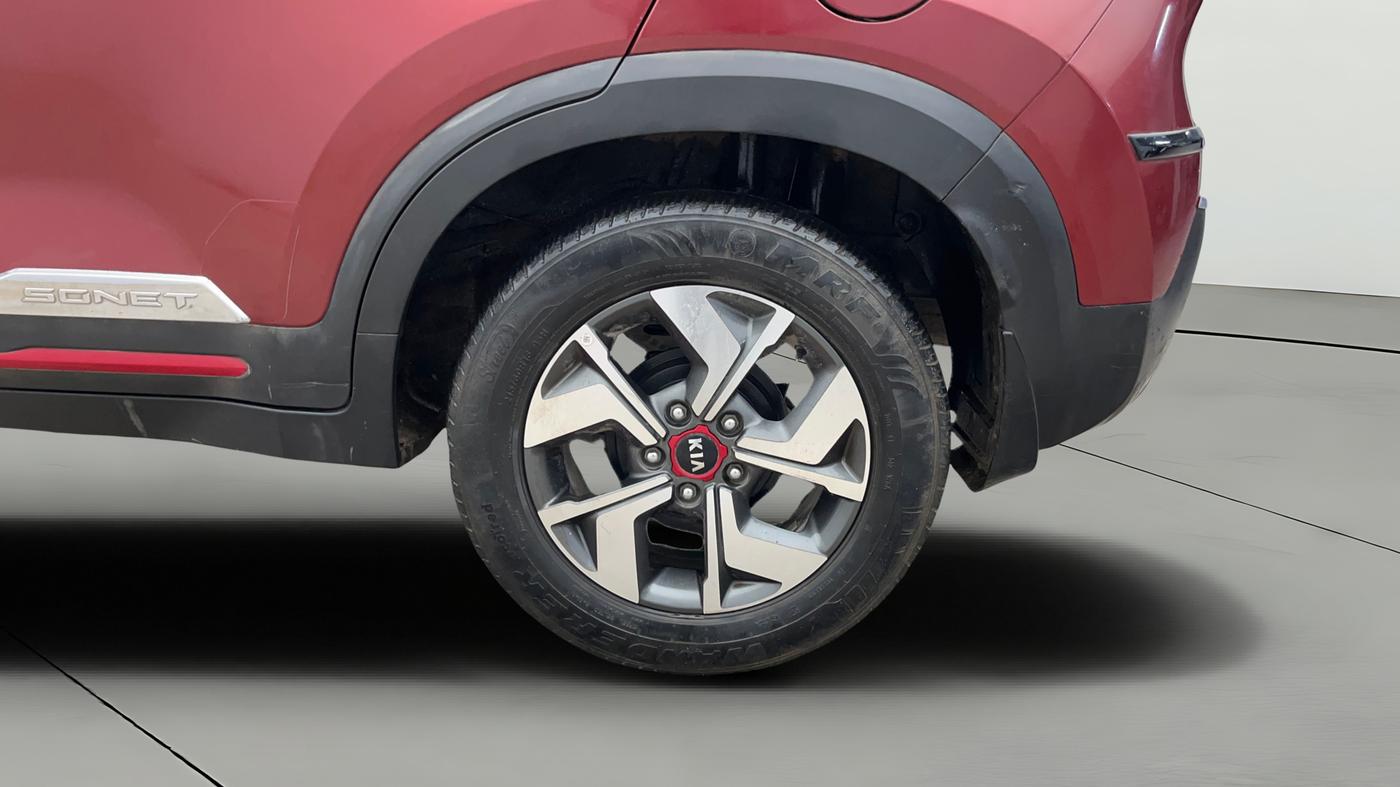 2020 KIA SONET GTX PLUS 1.5 AT, Diesel, Automatic, 65,360 km, Left Rear Wheel