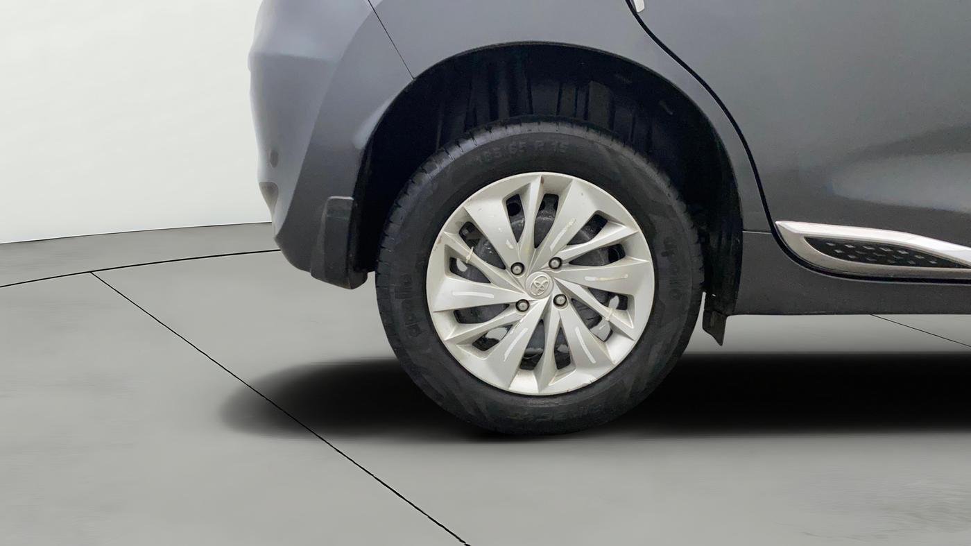 2022 Toyota Glanza E, Petrol, Manual, 71,208 km, Right Rear Wheel