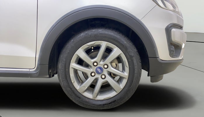 2018 Ford FREESTYLE TITANIUM PLUS 1.2 PETROL, Petrol, Manual, 31,709 km, Right Front Wheel