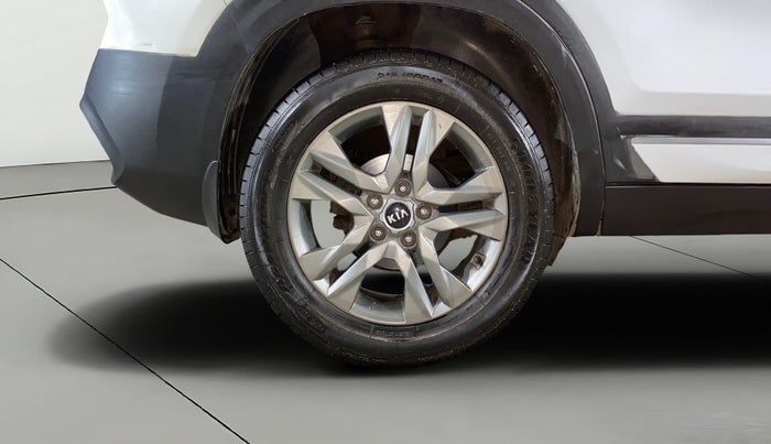 2020 KIA SELTOS HTX 1.5 PETROL, Petrol, Manual, 32,218 km, Right Rear Wheel