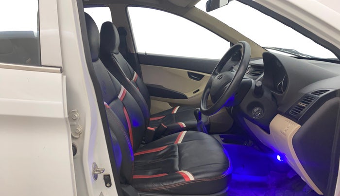 2014 Hyundai Eon 1.0 MAGNA +, Petrol, Manual, 52,140 km, Right Side Front Door Cabin