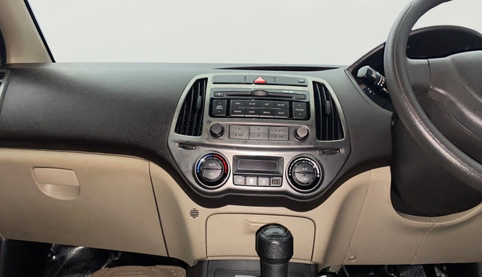 2013 Hyundai i20 MAGNA 1.2, Petrol, Manual, 73,411 km, Air Conditioner