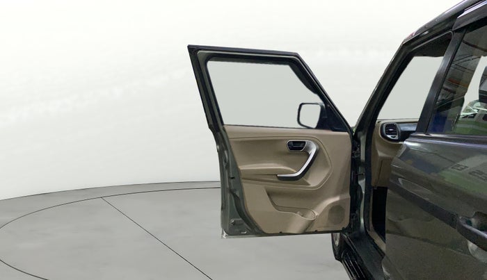 2022 Mahindra BOLERO NEO N10 R, Diesel, Manual, 48,901 km, LHS Front Door