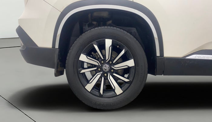 2019 MG HECTOR SHARP 1.5 DCT PETROL, Petrol, Automatic, 30,868 km, Right Rear Wheel