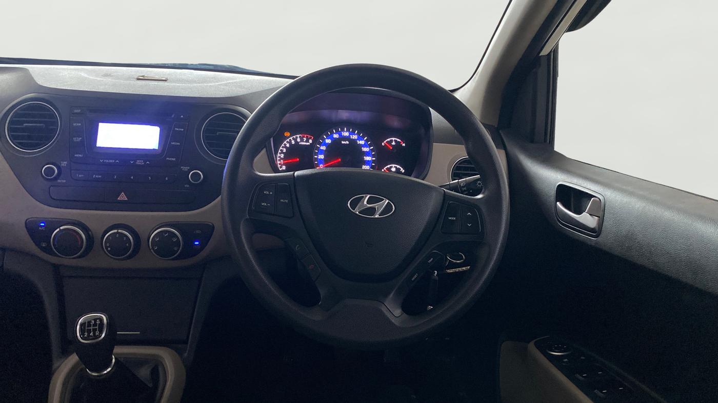 2014 Hyundai Xcent S (O) 1.2, Petrol, Manual, 31,748 km, Steering Wheel Close Up
