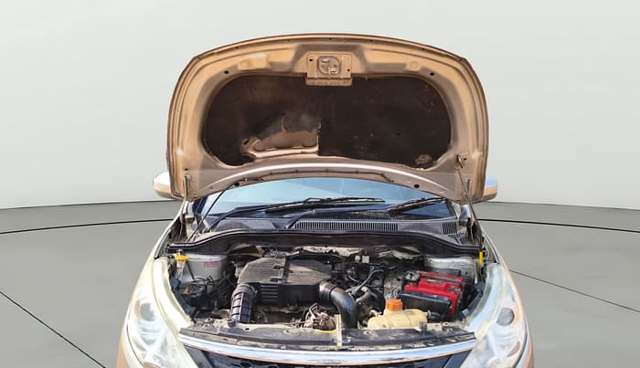 2014 Tata Zest XM PETROL, Petrol, Manual, 95,275 km, Open Bonet