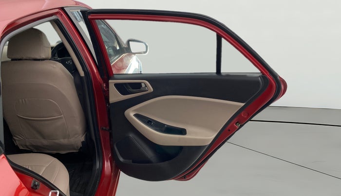 2016 Hyundai Elite i20 ASTA 1.2 (O), Petrol, Manual, 1,16,648 km, RHS Rear Door