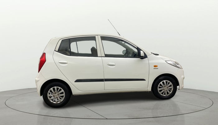 2016 Hyundai i10 SPORTZ 1.1, Petrol, Manual, 39,855 km, Right Side View