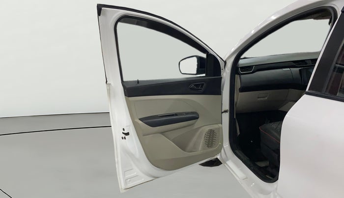 2023 Renault TRIBER RXT, Petrol, Manual, 29,588 km, LHS Front Door