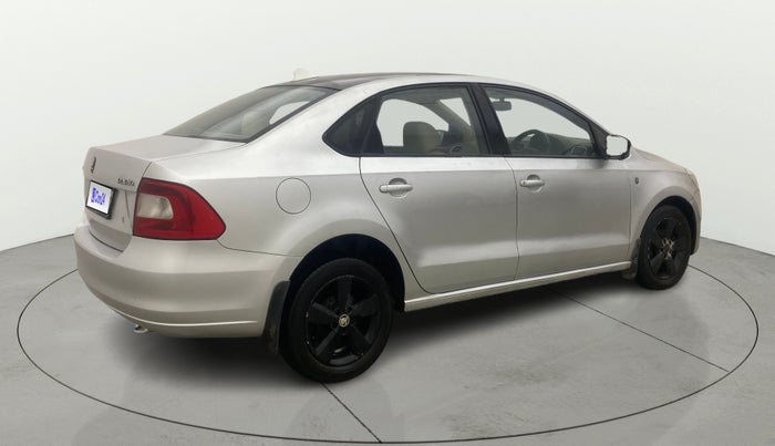2015 Skoda Rapid 1.5 TDI CR ELEGANCE AT, Diesel, Automatic, 94,541 km, Right Back Diagonal