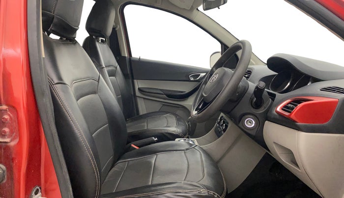 2018 Tata Tiago XZA PETROL, Petrol, Automatic, 41,941 km, Right Side Front Door Cabin