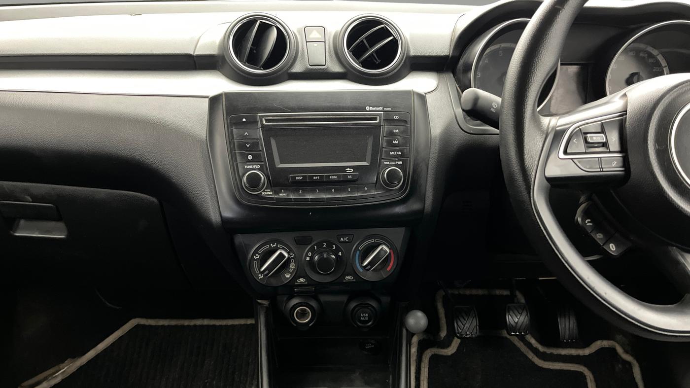 2018 Maruti Swift VXI, Petrol, Manual, 40,751 km, Air Conditioner