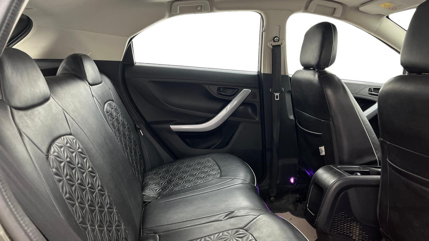 2020 Tata NEXON XMA SUNROOF PETROL, Petrol, Automatic, 69,401 km, Right Side Rear Door Cabin
