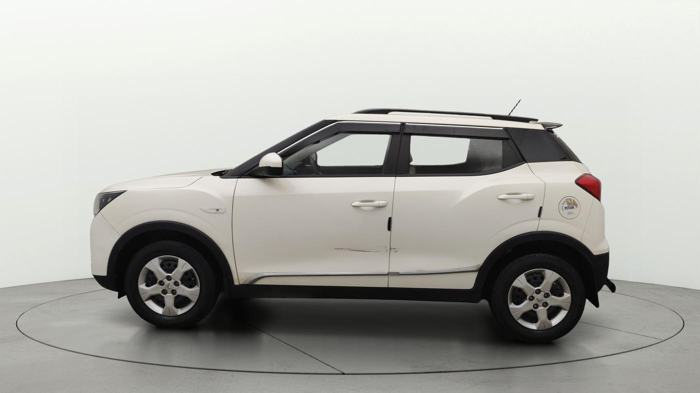 2023 Mahindra XUV300 W6 1.2 PETROL AMT, Petrol, Automatic, 36,660 km, Left Side