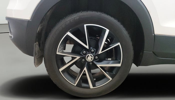 2023 Skoda KUSHAQ  MONTE CARLO 1.0L TSI MT, Petrol, Manual, 22,401 km, Right Rear Wheel