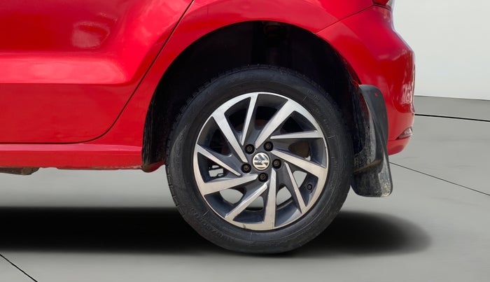 2017 Volkswagen Polo COMFORTLINE 1.2L, Petrol, Manual, 35,229 km, Left Rear Wheel