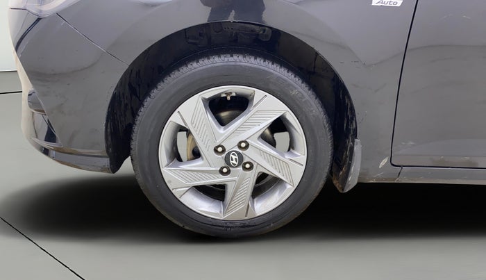 2022 Hyundai Verna SX 1.5 VTVT, Petrol, Manual, 67,082 km, Left Front Wheel