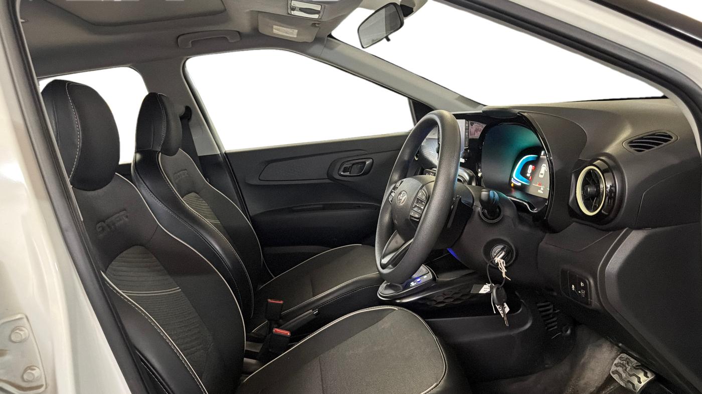 2024 Hyundai EXTER SX 1.2 AMT DUAL TONE, Petrol, Automatic, 15,553 km, Right Side Front Door Cabin