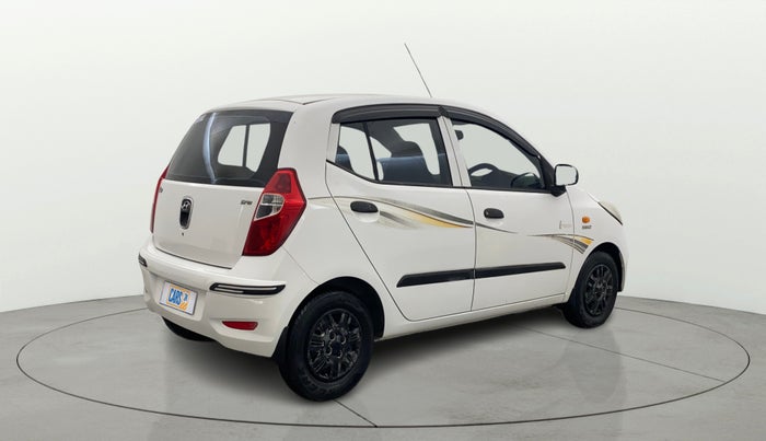 2013 Hyundai i10 ERA 1.1, Petrol, Manual, 17,646 km, Right Back Diagonal