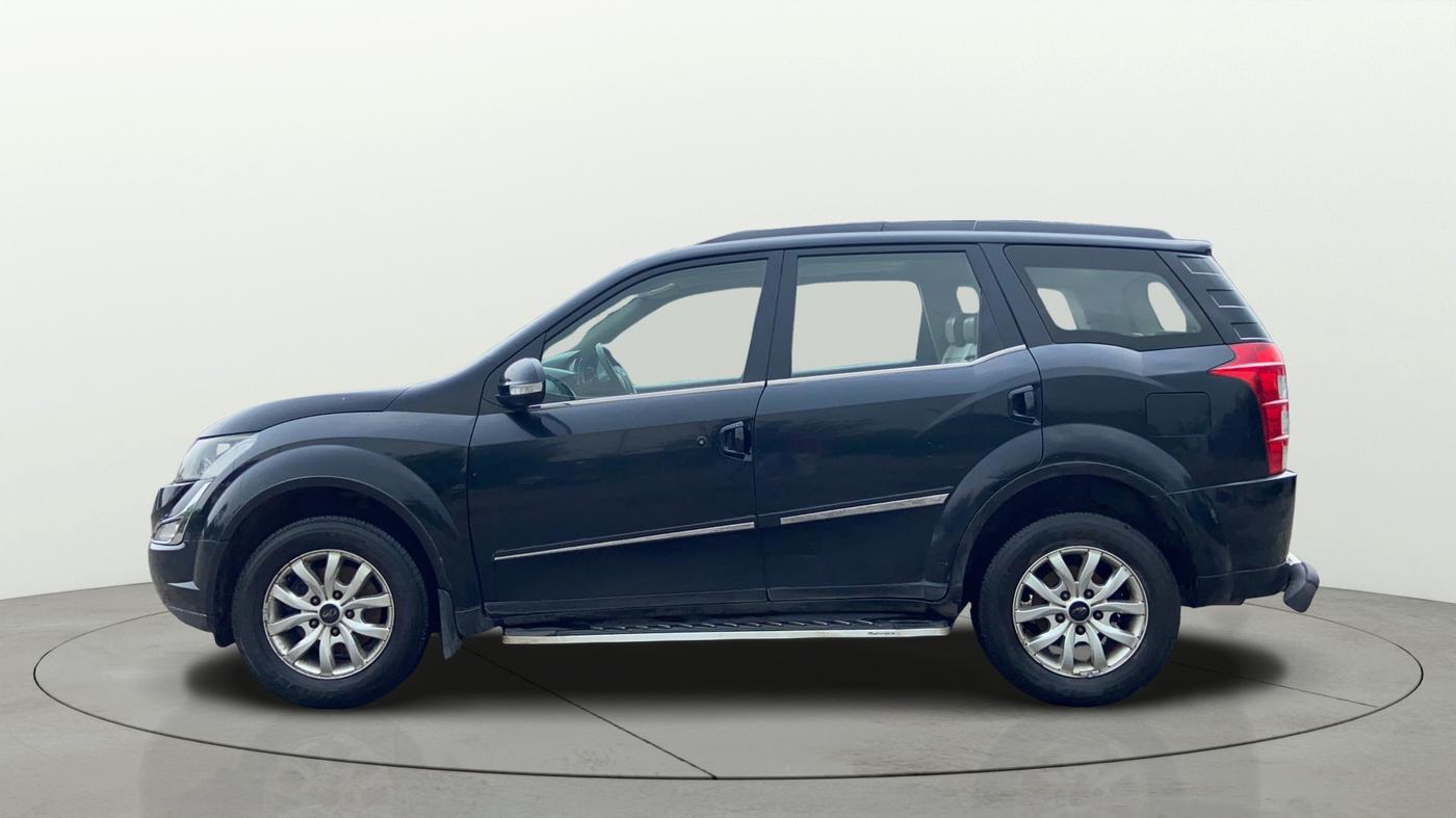 2018 Mahindra XUV500 W10, Diesel, Manual, 77,573 km, Left Side