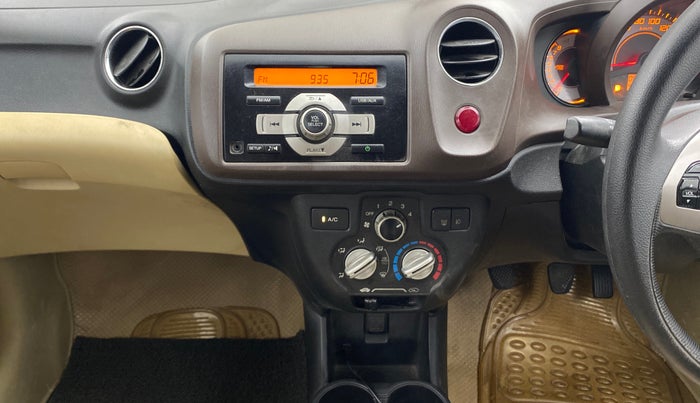 2014 Honda Brio V MT, Petrol, Manual, 85,790 km, Air Conditioner