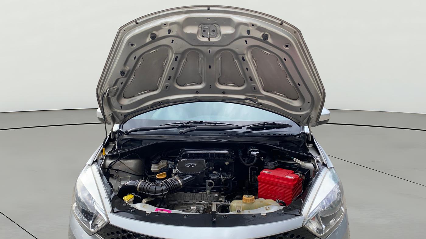 2018 Tata Tiago XT PETROL, Petrol, Manual, 73,023 km, Open Bonet