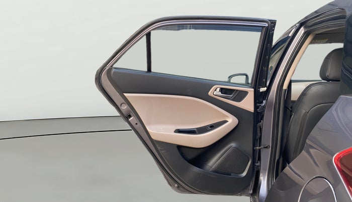 2017 Hyundai Elite i20 ASTA 1.2 (O), Petrol, Manual, 1,01,369 km, LHS Rear Door