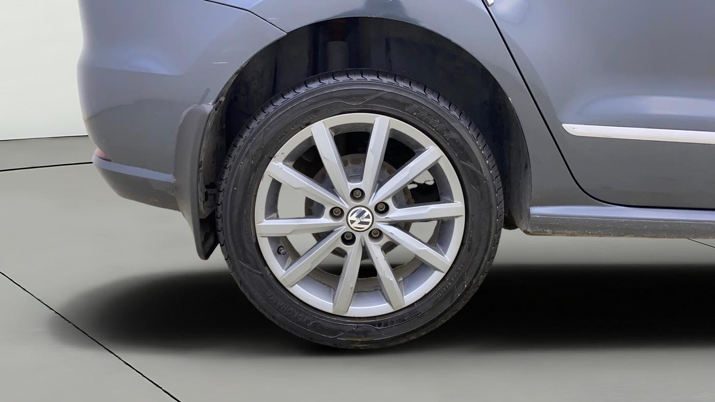 2019 Volkswagen Ameo HIGHLINE PLUS 1.5L AT 16 ALLOY, Diesel, Automatic, 39,898 km, Right Rear Wheel