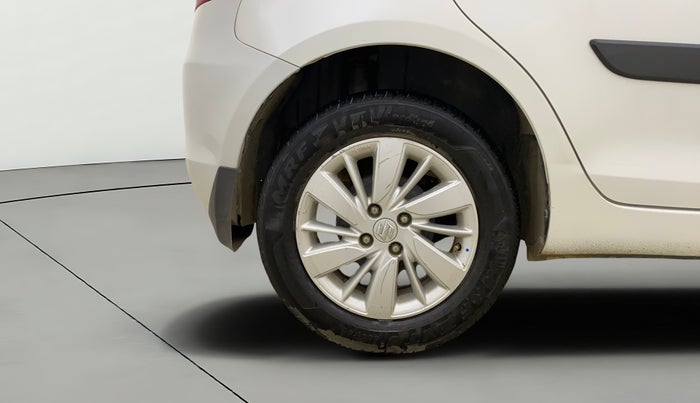 2017 Maruti Swift ZXI, Petrol, Manual, 61,514 km, Right Rear Wheel