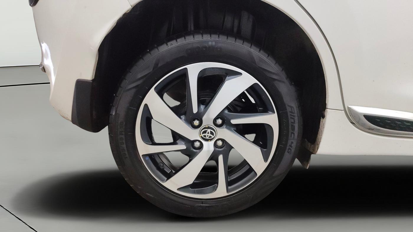 2024 Toyota Glanza G E-CNG, CNG, Manual, 41,375 km, Right Rear Wheel