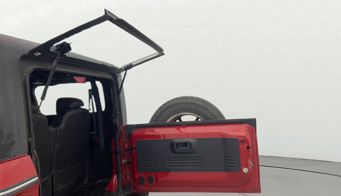 2021 Mahindra Thar LX PETROL HT 4WD AT, Petrol, Automatic, 55,472 km, Boot Door Open