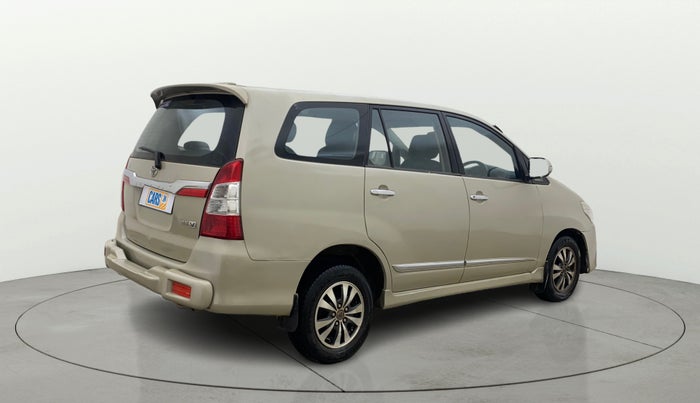 2015 Toyota Innova 2.5 VX 7 STR, Diesel, Manual, 94,717 km, Right Back Diagonal