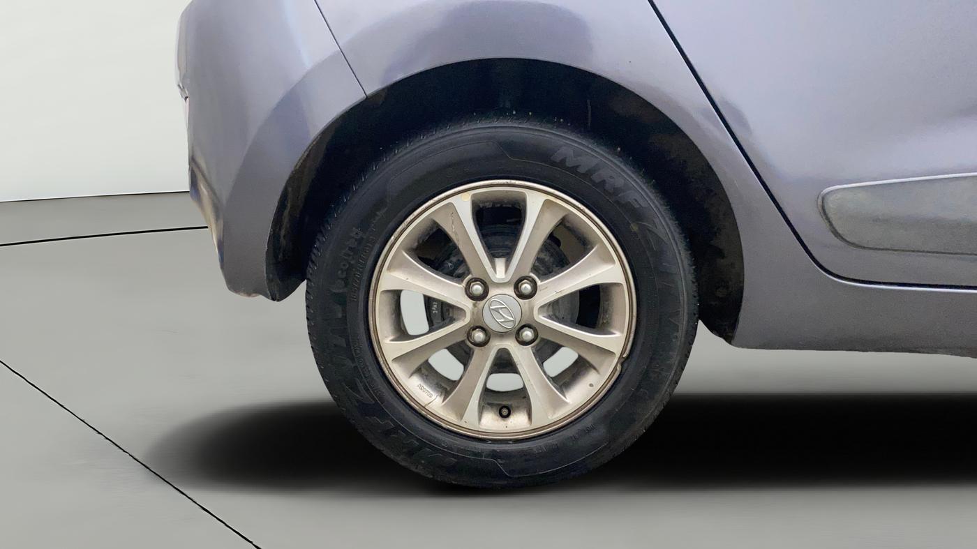 2016 Hyundai Grand i10 ASTA AT 1.2 KAPPA VTVT, Petrol, Automatic, 96,266 km, Right Rear Wheel