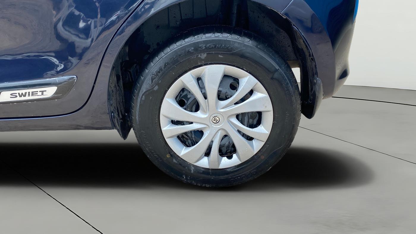 2021 Maruti Swift VXI, Petrol, Manual, 43,815 km, Left Rear Wheel