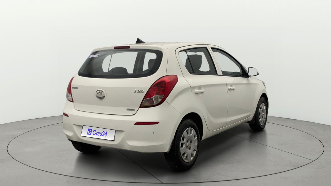 2014 Hyundai i20 MAGNA (O) 1.2, Petrol, Manual, 1,47,899 km, Right Back Diagonal