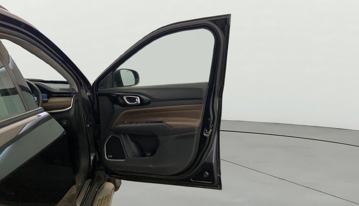 2022 Jeep MERIDIAN LIMITED (O) 4X4 AT, Diesel, Automatic, 18,482 km, RHS Front Door